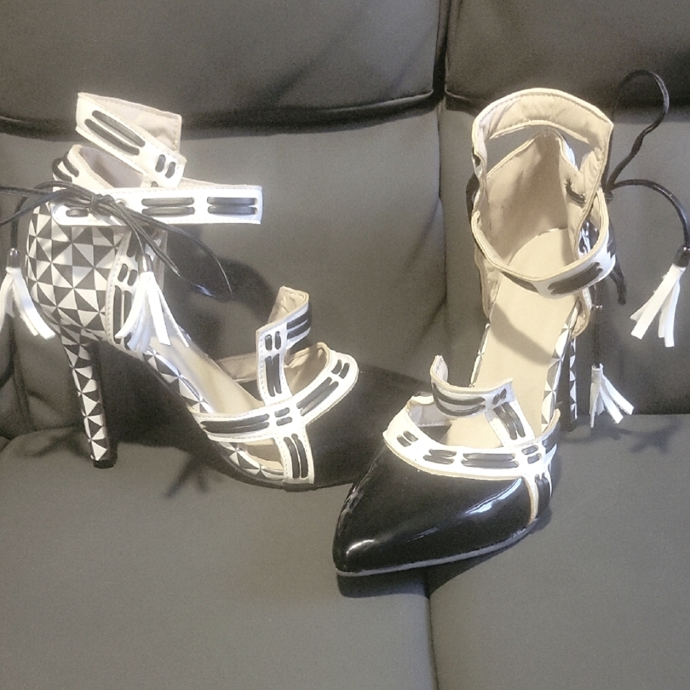 Elegant Black and White Geometric Heels